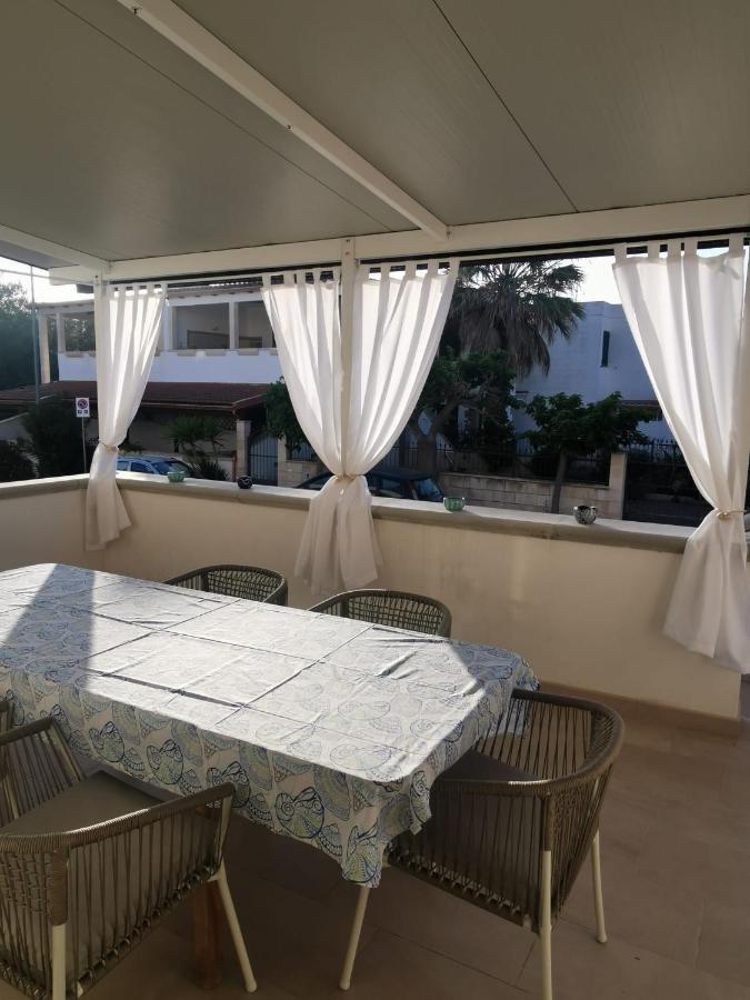Villa Ticia A 100 Metri Dalla Spiaggia Con Parcheggio Privato Lido Marini Exterior foto