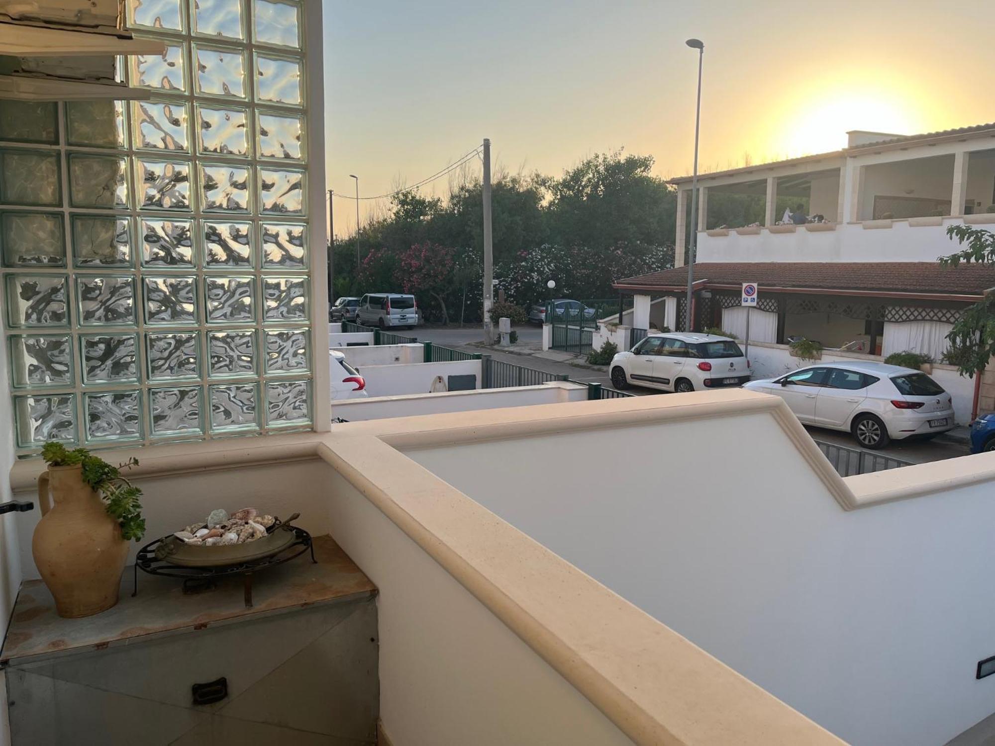 Villa Ticia A 100 Metri Dalla Spiaggia Con Parcheggio Privato Lido Marini Exterior foto